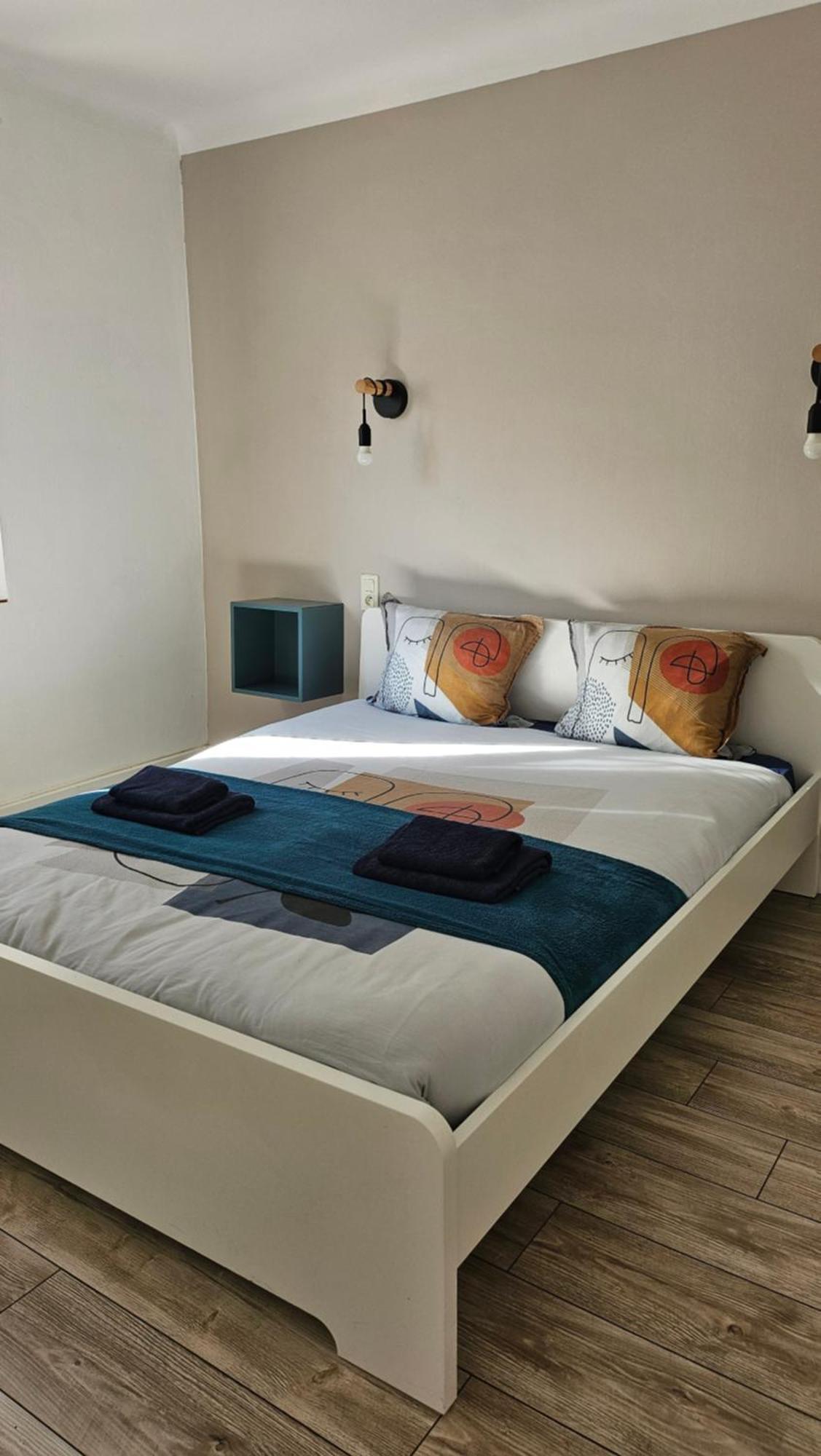 קרקסון Spacieux Appartement Au Pied De La Cite Medievale מראה חיצוני תמונה